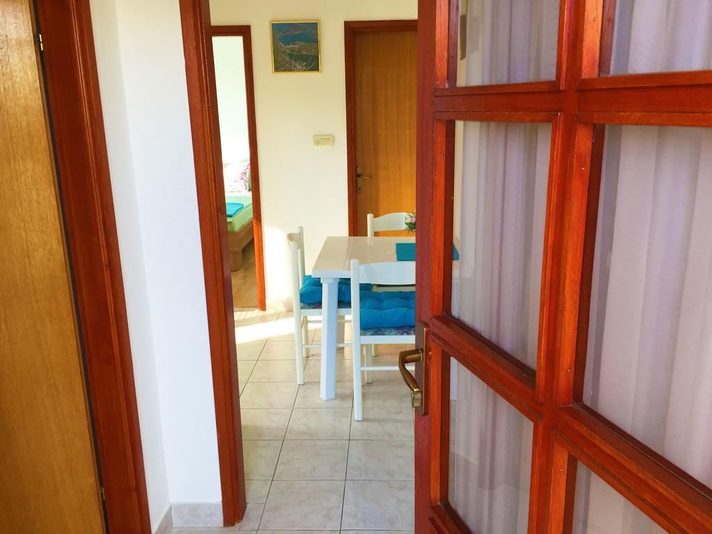 Apartments Pavic Бетина Екстер'єр фото